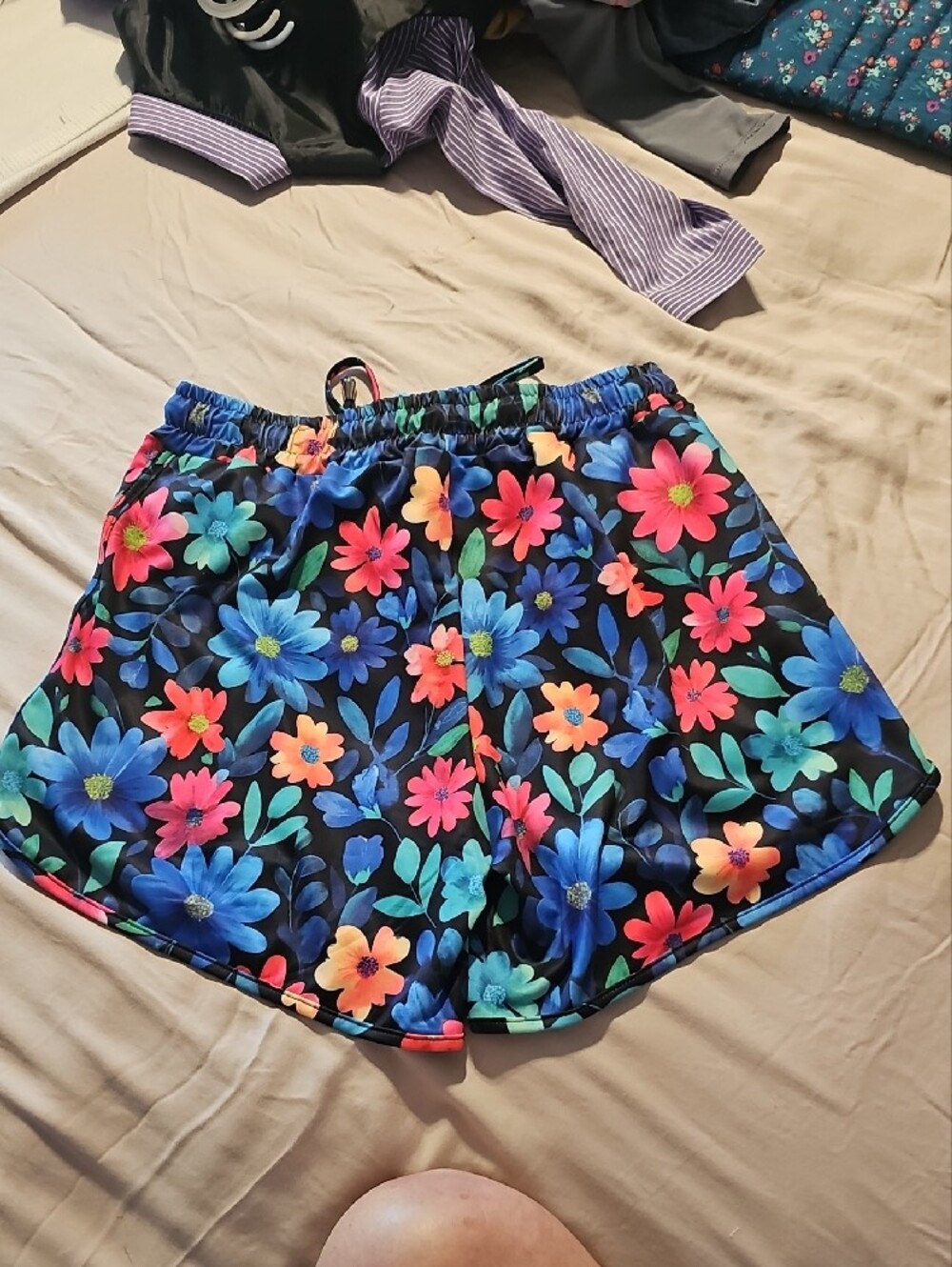 Floral Active Drawstring Women’s Shorts - Black with Multicolor Flowers - Picture 4 of 4